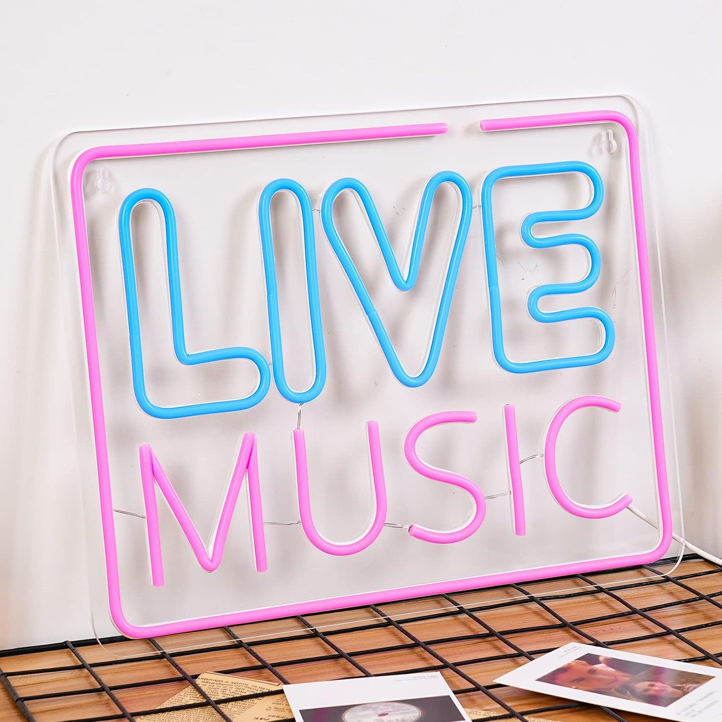 Live Music neon sign