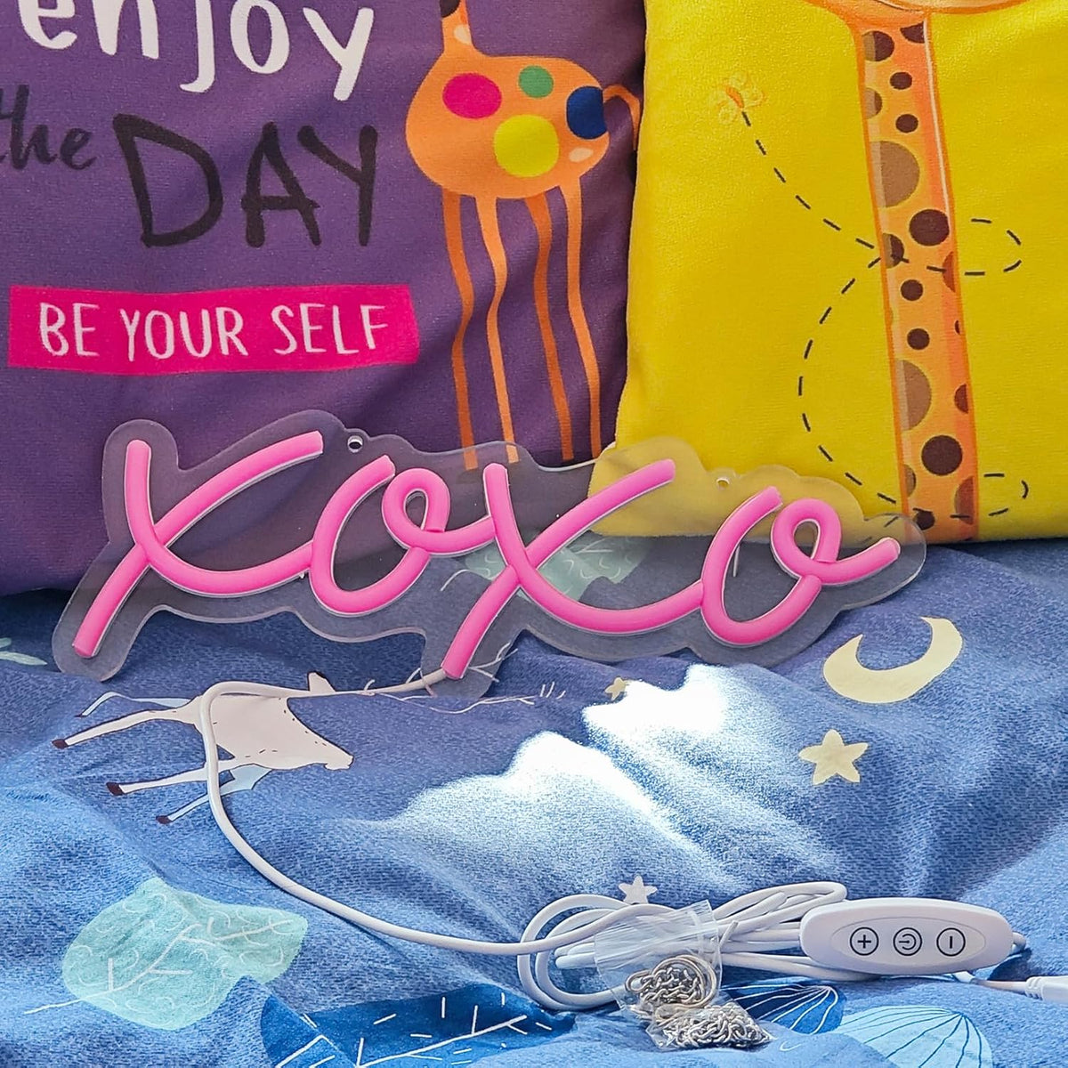 XOXO Neon Sign